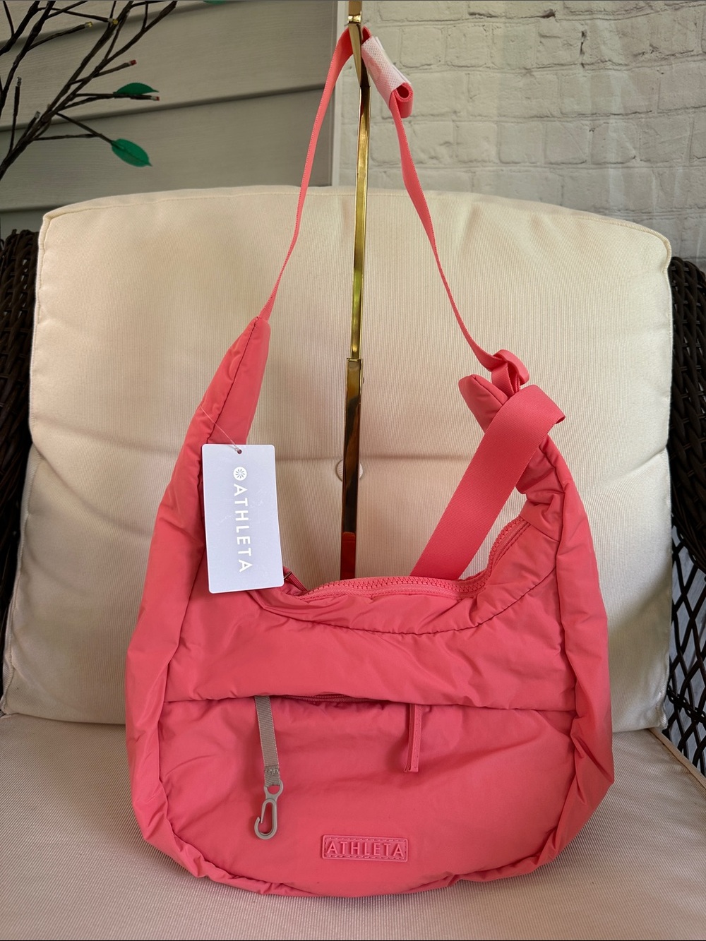 Athleta Power of She All about Small Coral Quilted Hobo Shoulder Bag NWT - Picture 6 of 13